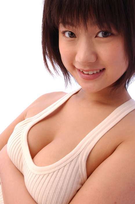 童颜丰乳妹子泳装