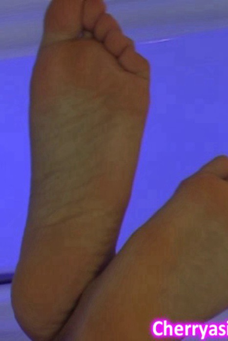 [cherryasianfeet高跟丝