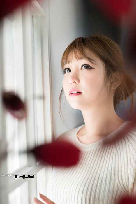 [韩国车模女神李恩