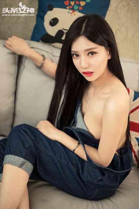 性感丰乳美女[To