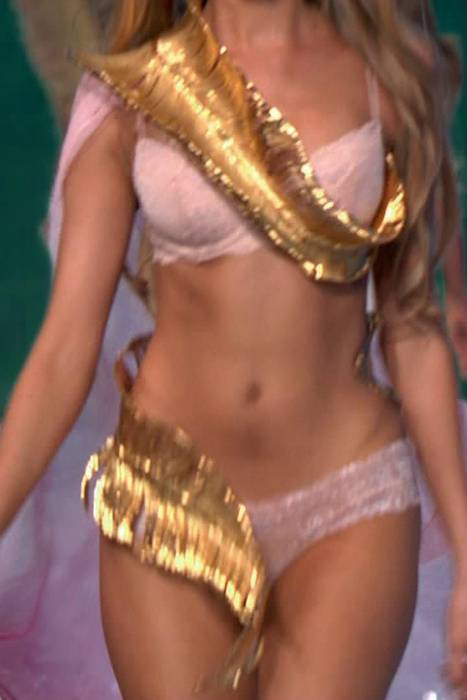 [victoria]ID0001 维多利亚的秘密时尚秀2003The.Victoria's.Secret.Fashion.Show.2003.HDTV.MPEG2.1080i