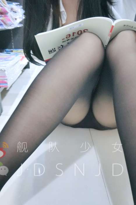 [微博网红]ID0430 舰队少女 VIP图包之图书馆露出[20P-43M]--性感提示：女仆装美胸双唇爆乳红粉情趣