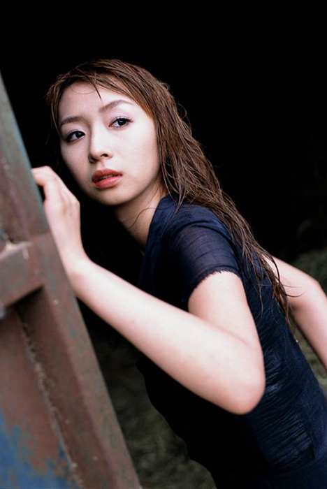 长发气质美女[YS